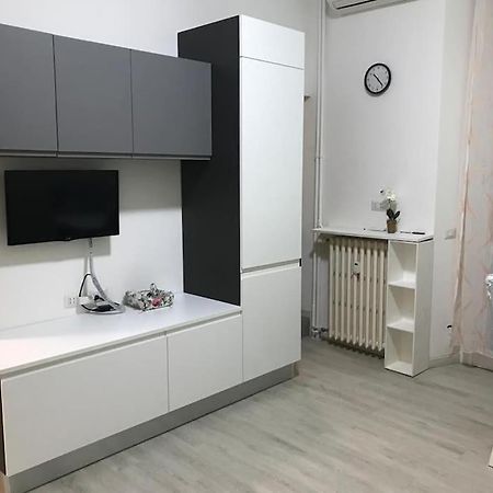 Appartamento In Zona Bocconi Milán Exteriér fotografie