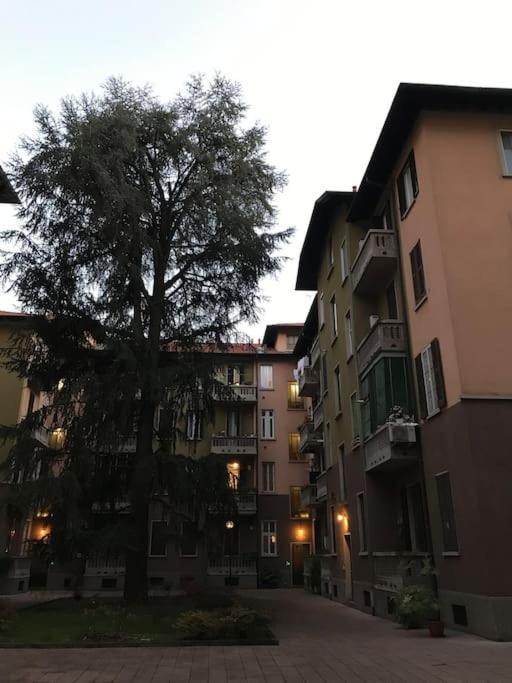 Appartamento In Zona Bocconi Milán Exteriér fotografie