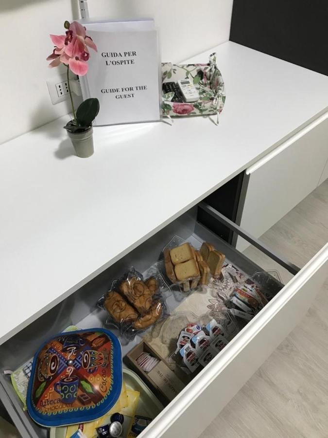 Appartamento In Zona Bocconi Milán Exteriér fotografie